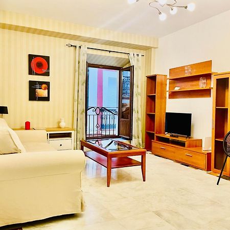 Entrecatedrales Suite Sevilha Exterior foto