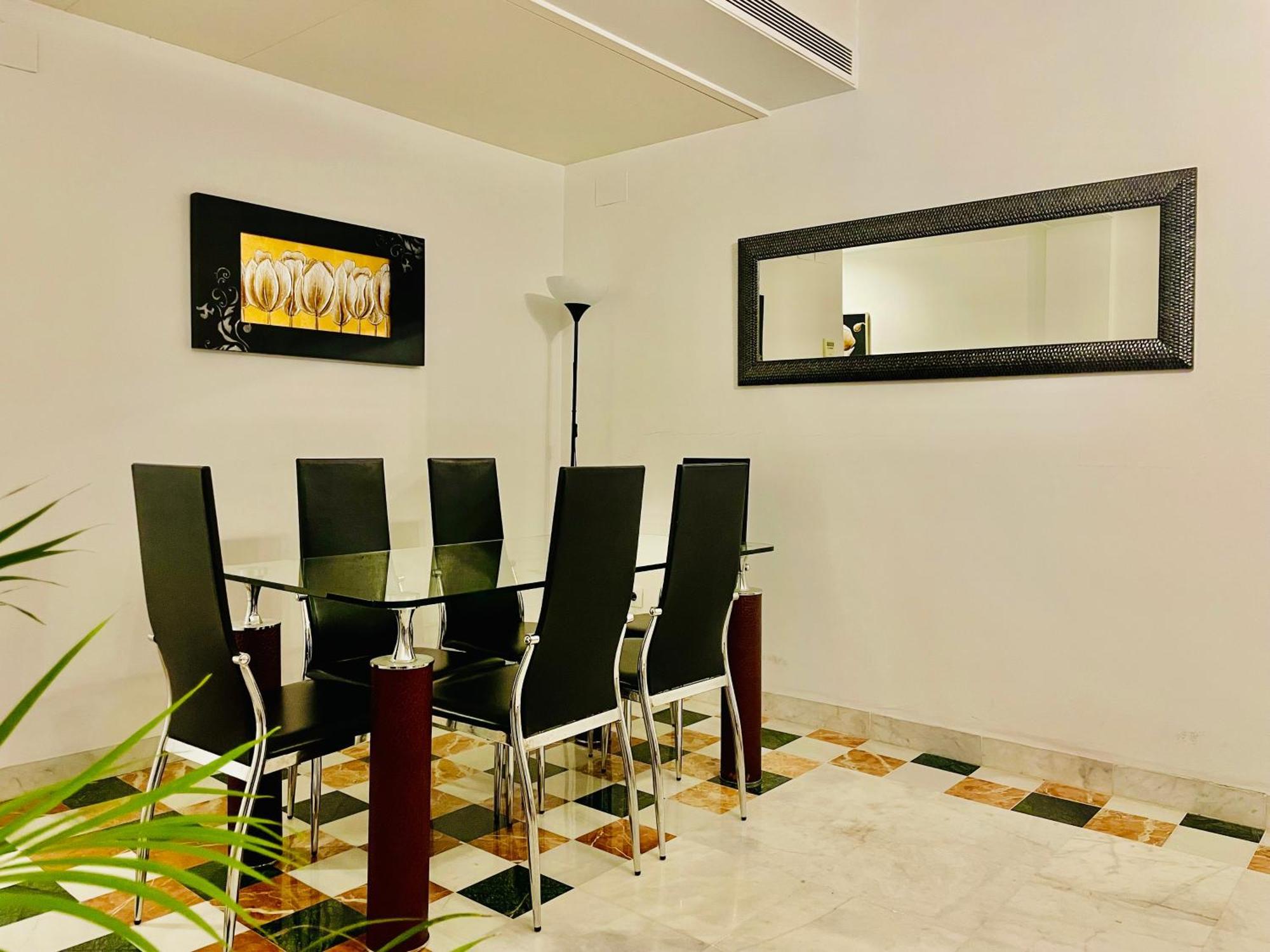 Entrecatedrales Suite Sevilha Exterior foto